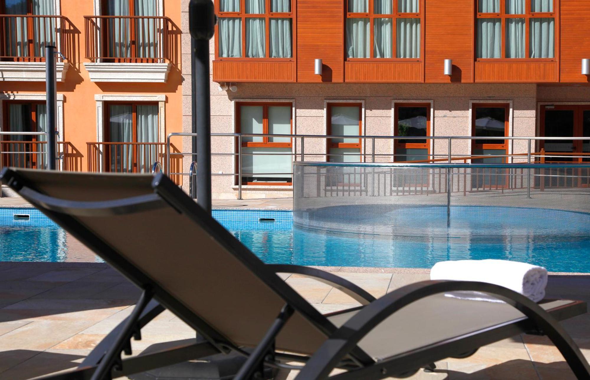 Apartahotel & Spa Jacetania Jaca Exteriér fotografie