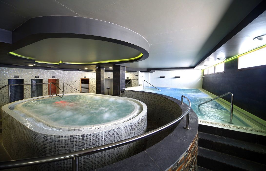 Apartahotel & Spa Jacetania Jaca Exteriér fotografie